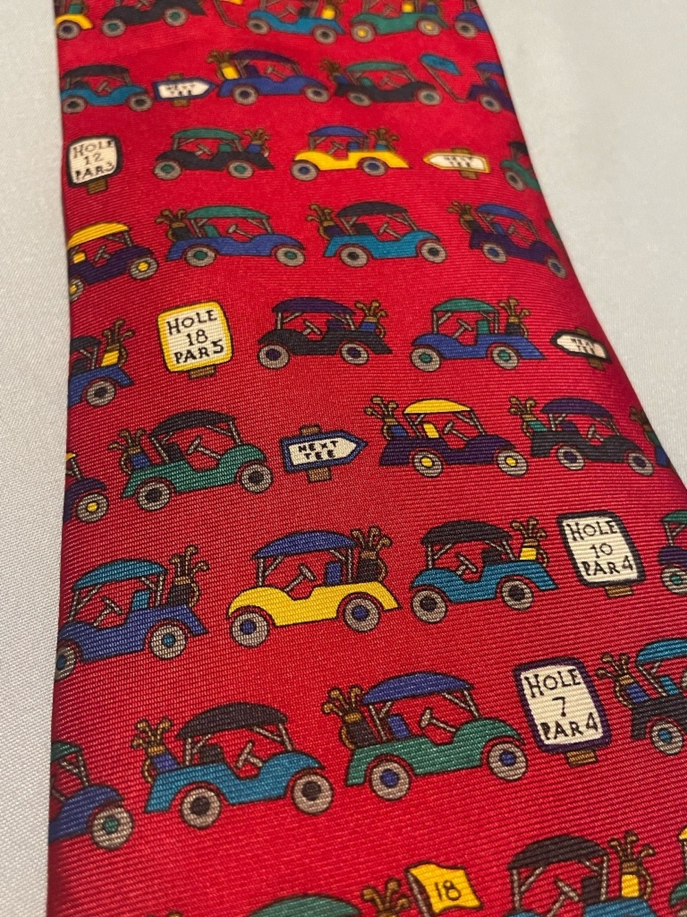 Alynn Neckwear Made in the USA 100% Silk Men's Necktie "Sunday Driver" EUC